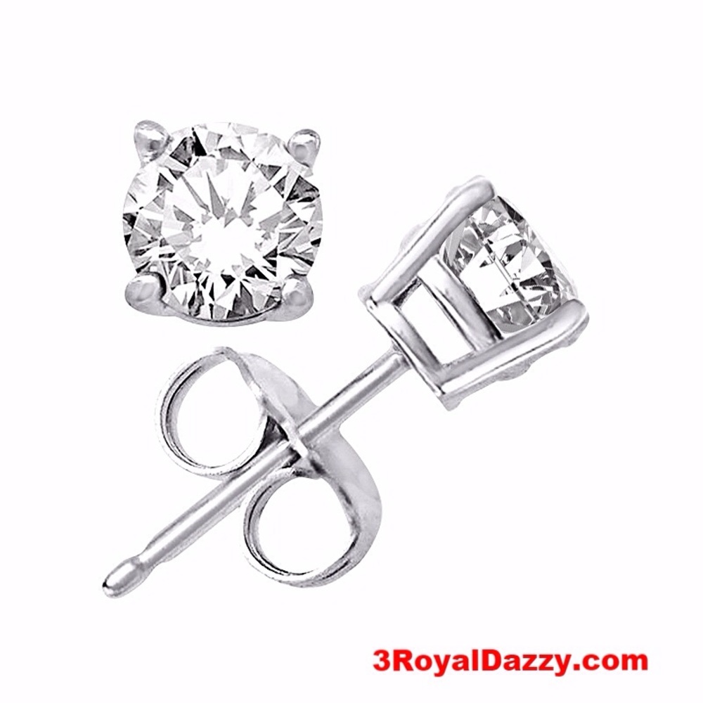 Silver Round Unisex Prong Setting Stud Ear…